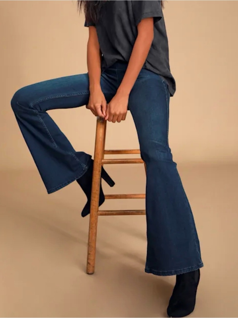Free People Penny Pull-On Mid-Rise Flare Jeans in Riviera Sz 27 Sz 4 Sz Small